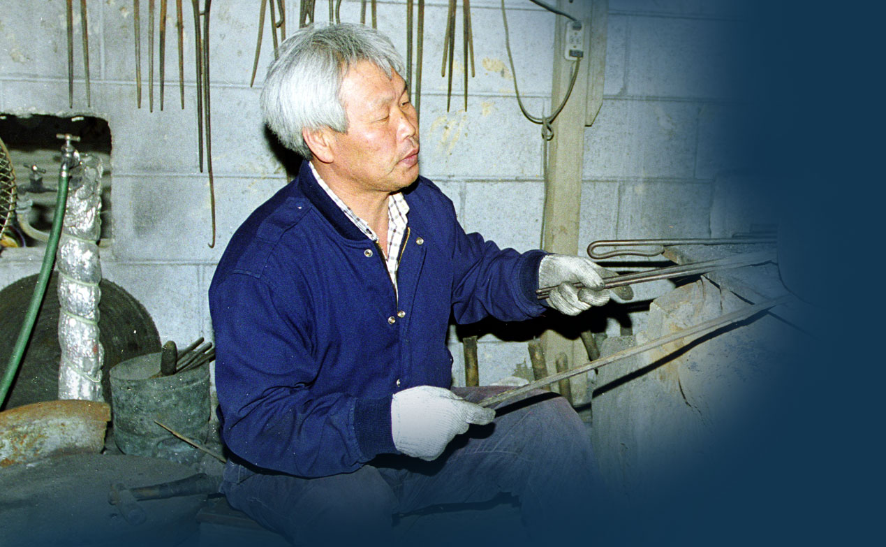 방짜유기장 김문익 이미지