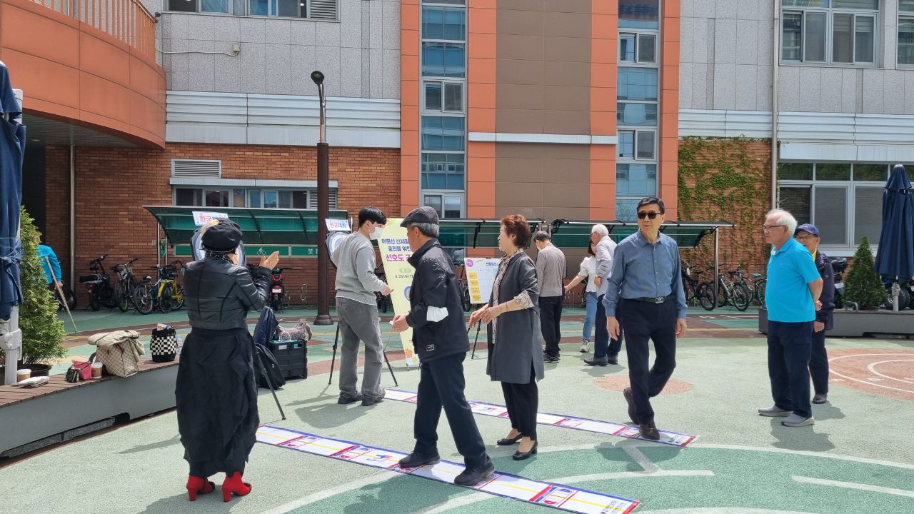 복지1분과위원회 어르신 여가 활동 및 건강 증진 사업 발굴을 위한 활동 스포츠 선호도 조사 5