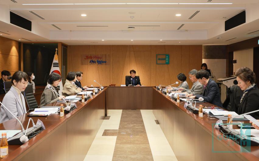 소상공인지원위원회 정기회의 의 사진3