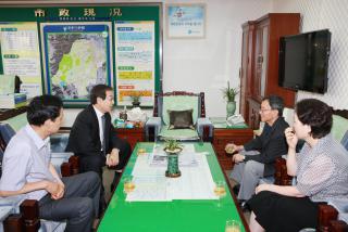 시인 신경림 방문 접견