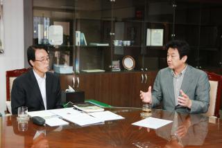 지휘자 김덕기 교수 방문 접견(군포시가 작곡가 김희조 아들)