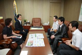 불우이웃돕기 후원물품 전달식(K1 team 탁구)