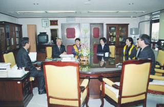 적십자회비 전달