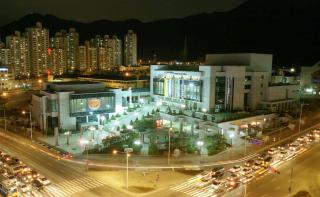 군포문화예술회관 야경