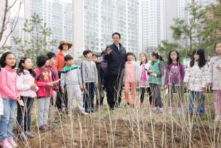 한얼초교 주변 무궁화나무심기 행사