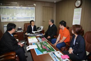 (사)대한팔씨름협회장(문호걸) 및 공찬규 선수 방문 접견