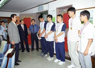 도지사기 생활체육 길거리 농구 선수단 우승 격려