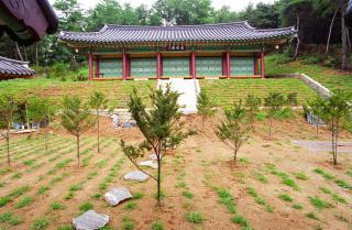 동래정씨 재실 전경