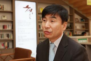 북카페 밥상머리 전경 및 정책비전실장 인터뷰 사진