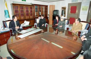 미술협회 불우이웃돕기성금 전달