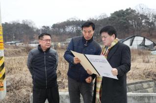 야구장 건설예정지 현장 방문