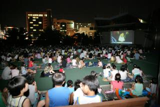 여름 야외영화제