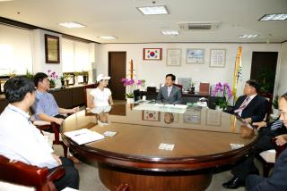 체육 꿈나무 골프 심현화 선수 격려