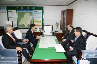 일본 아츠기시 시의원 방문 환담