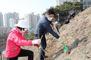 식목일 나무심기 행사