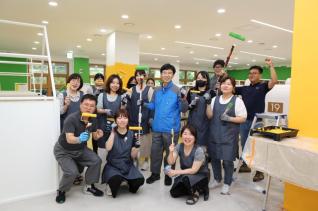 산본도서관 내부 인테리어 도색 작업