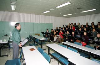 어머니 합창단 격려