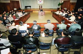 시장과 직원대화