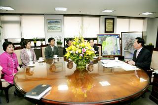 개나리봉사단 기금 전달