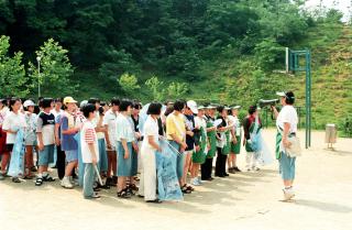 수리동 부녀회원 및 아르바이트학생 정화활동