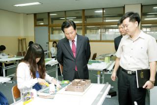 전국기능경기대회 참가자 격려(산본공고)