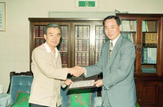 농협시지부 장학금 전달