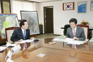 김문수 경기도지사 방문 업무보고