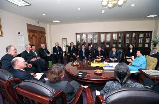 미국 그랜트카운티 사절단 한세대 방문