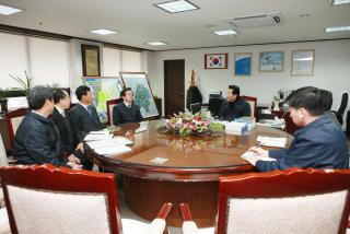 철탑 지중화사업관련 한전관계자 방문 접견